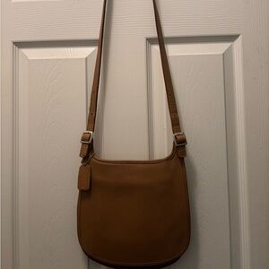 Vintage Coach Saddle Flap Crossbody with Hang Tag, Tan